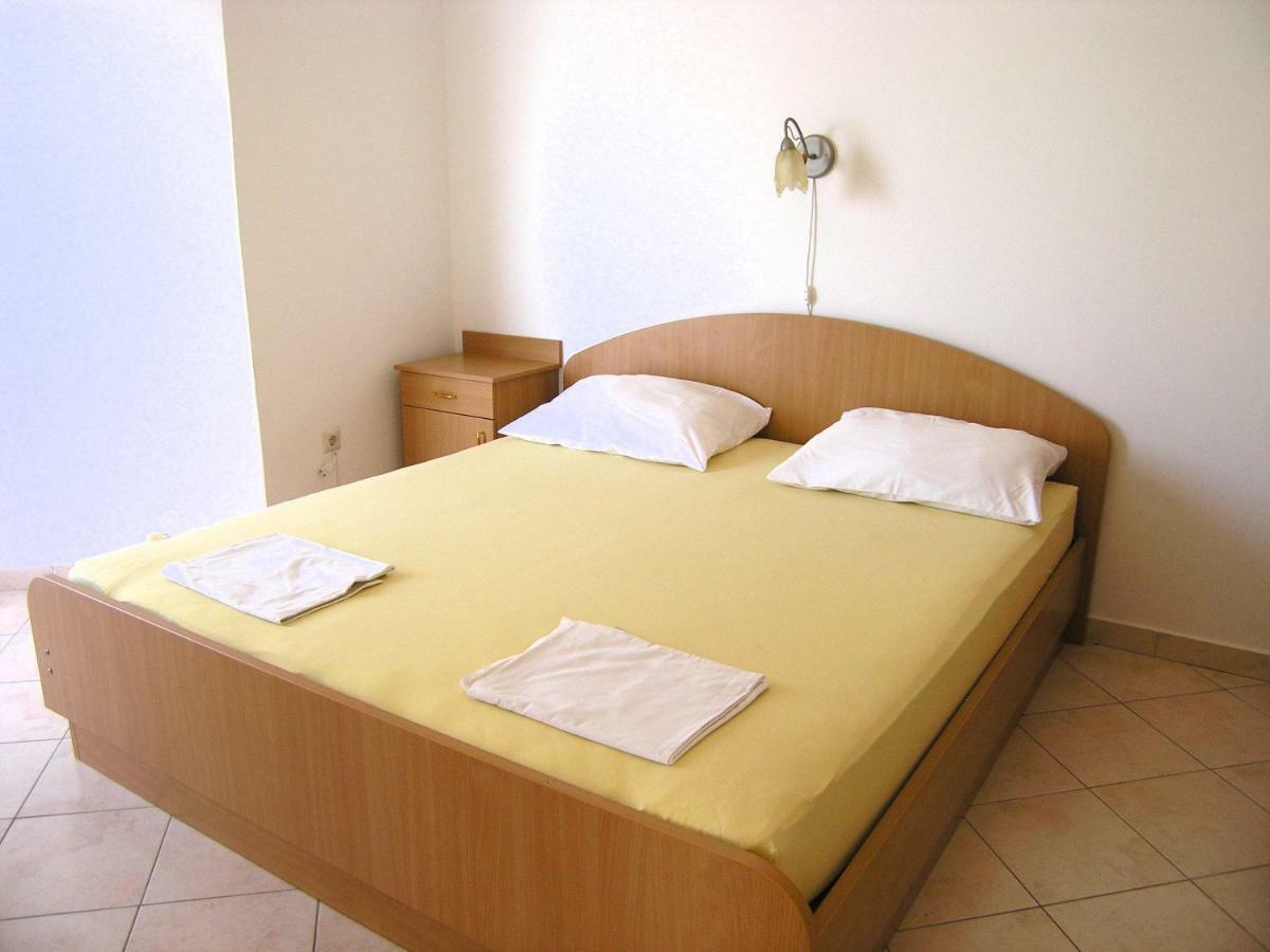 Apartman Juric Apartment Veglia Exterior foto