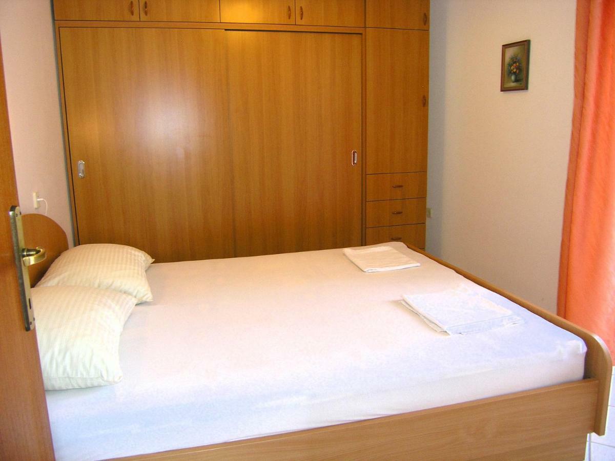 Apartman Juric Apartment Veglia Exterior foto