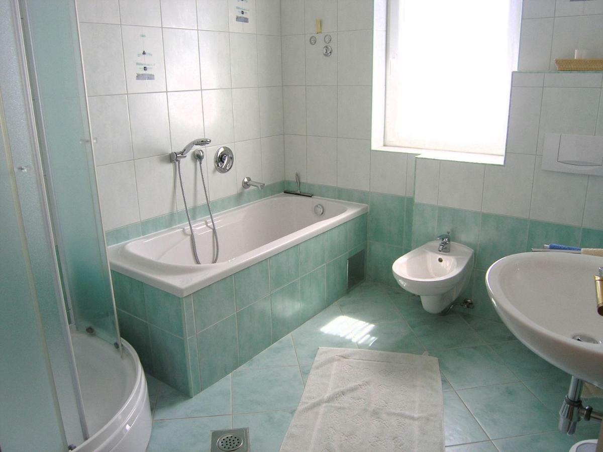 Apartman Juric Apartment Veglia Exterior foto