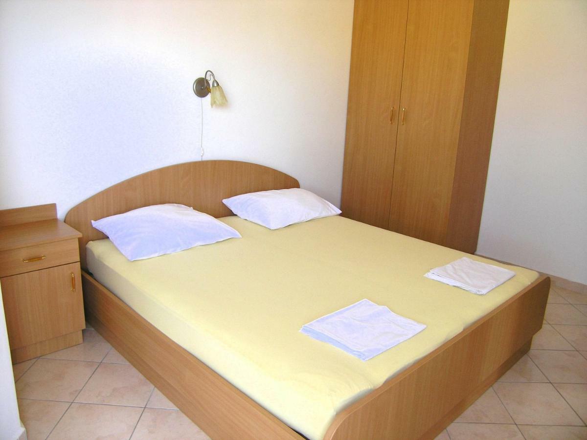 Apartman Juric Apartment Veglia Exterior foto