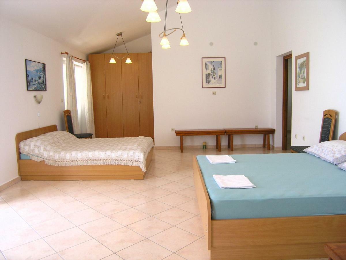 Apartman Juric Apartment Veglia Exterior foto