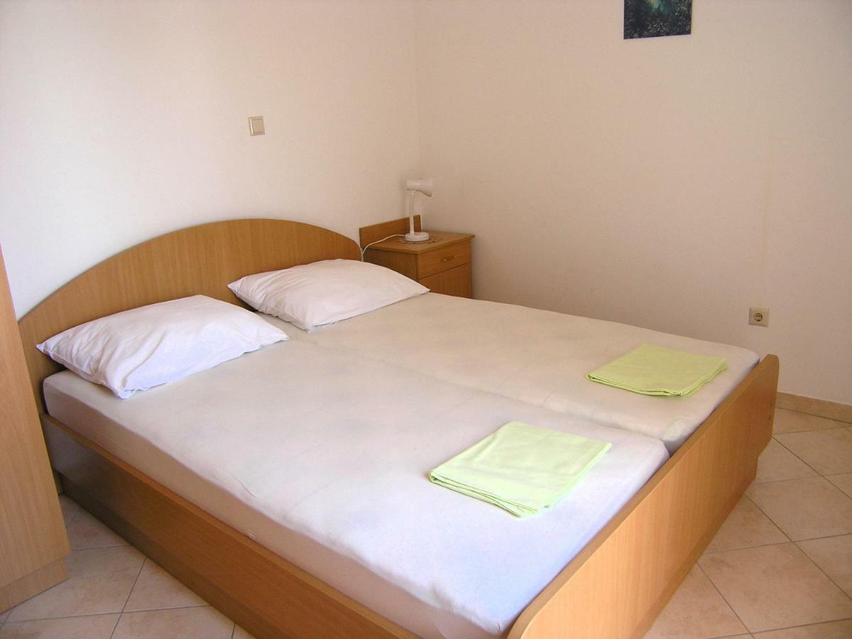 Apartman Juric Apartment Veglia Exterior foto