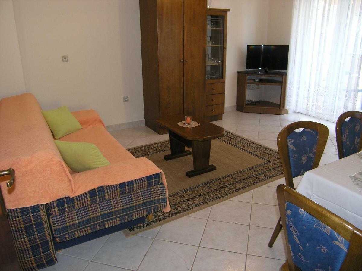 Apartman Juric Apartment Veglia Exterior foto
