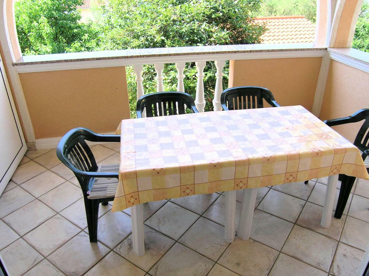 Apartman Juric Apartment Veglia Exterior foto